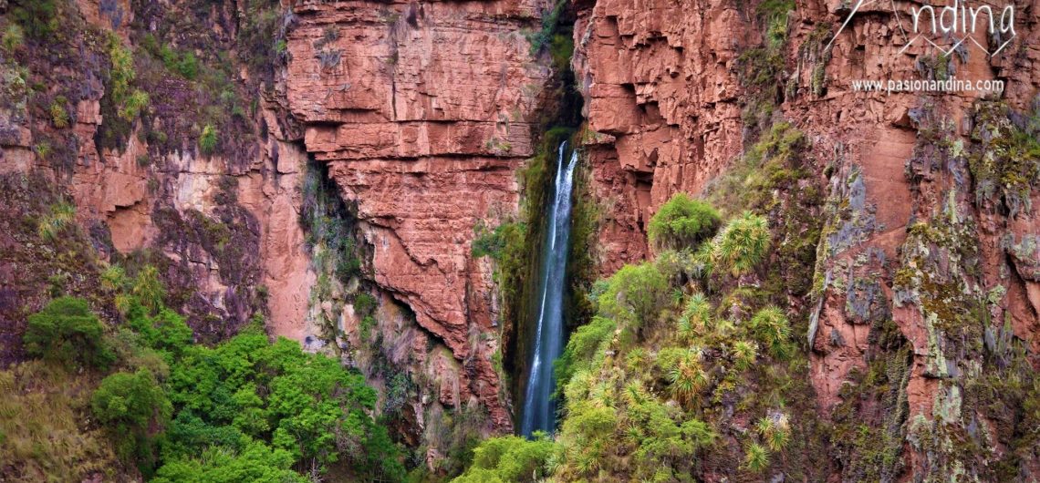 Perolniyoc Waterfall Hike - Cachicata Trail