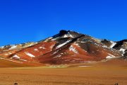 uyuni-lac-pasionandina-travelagency-sable-sel-bolivie-bolivia-trvael-voyage-montagne-mountain-rouge-nature-beautiful